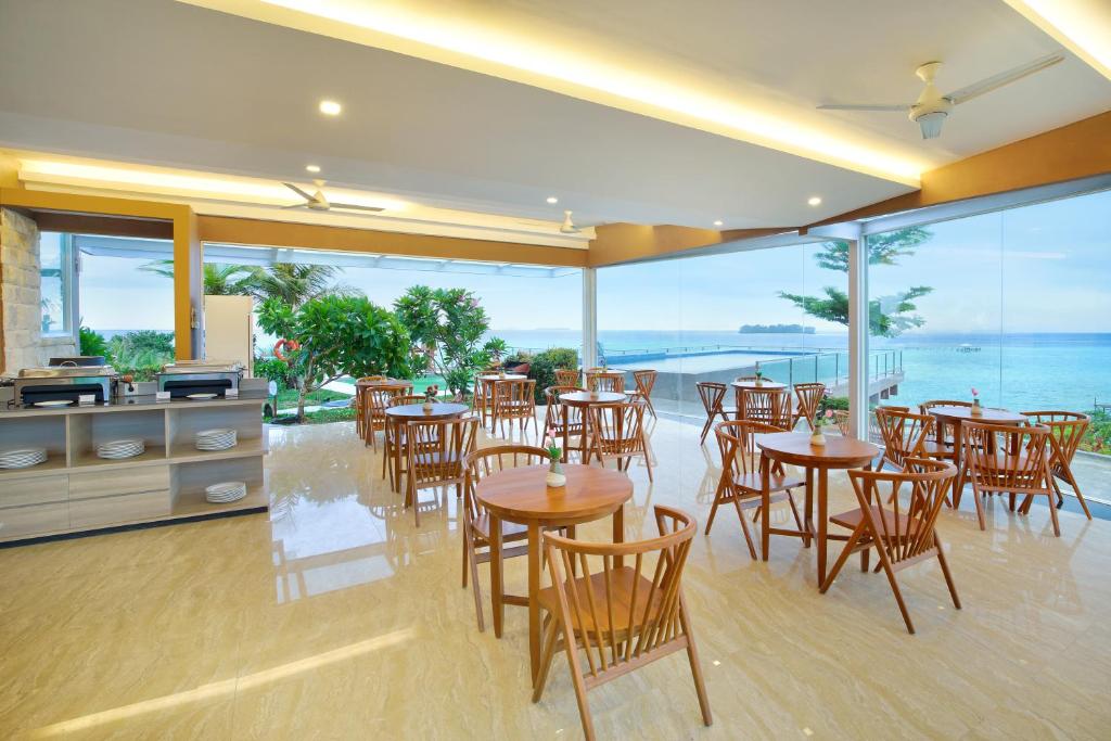 Royal Ocean View